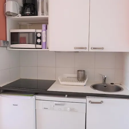 아파트 Parcs De *